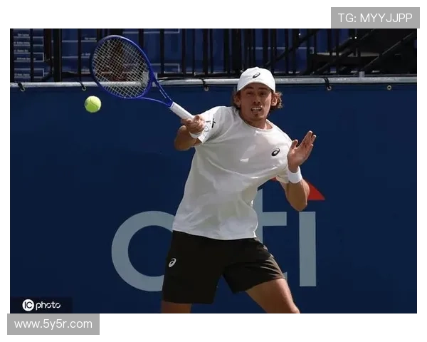 莱赫奇卡横扫晋级 首度闯入大师赛决赛 莱赫奇卡横扫晋级 首度闯入大师赛决赛